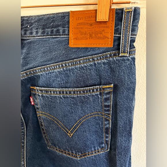 Levis Premium Ribcage Straight Ankle Women's Size 30 Jean Dark Wash Button Fly - Picture 9 of 10